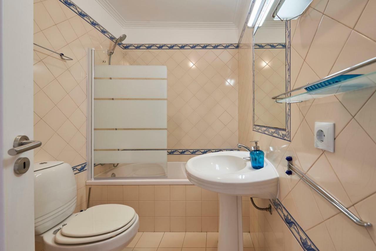Cozy Apartment In Historic Center With Terrace Lisboa Eksteriør bilde